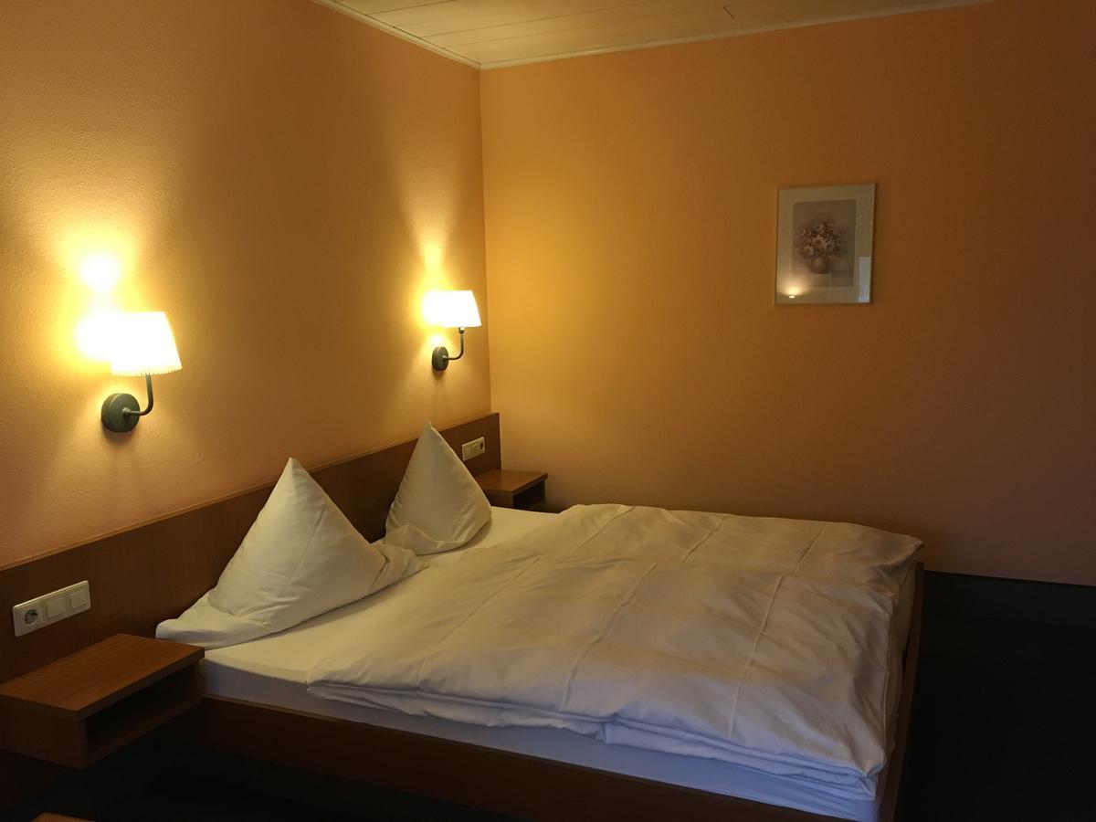Zip Hotel Lingenfeld Extérieur photo