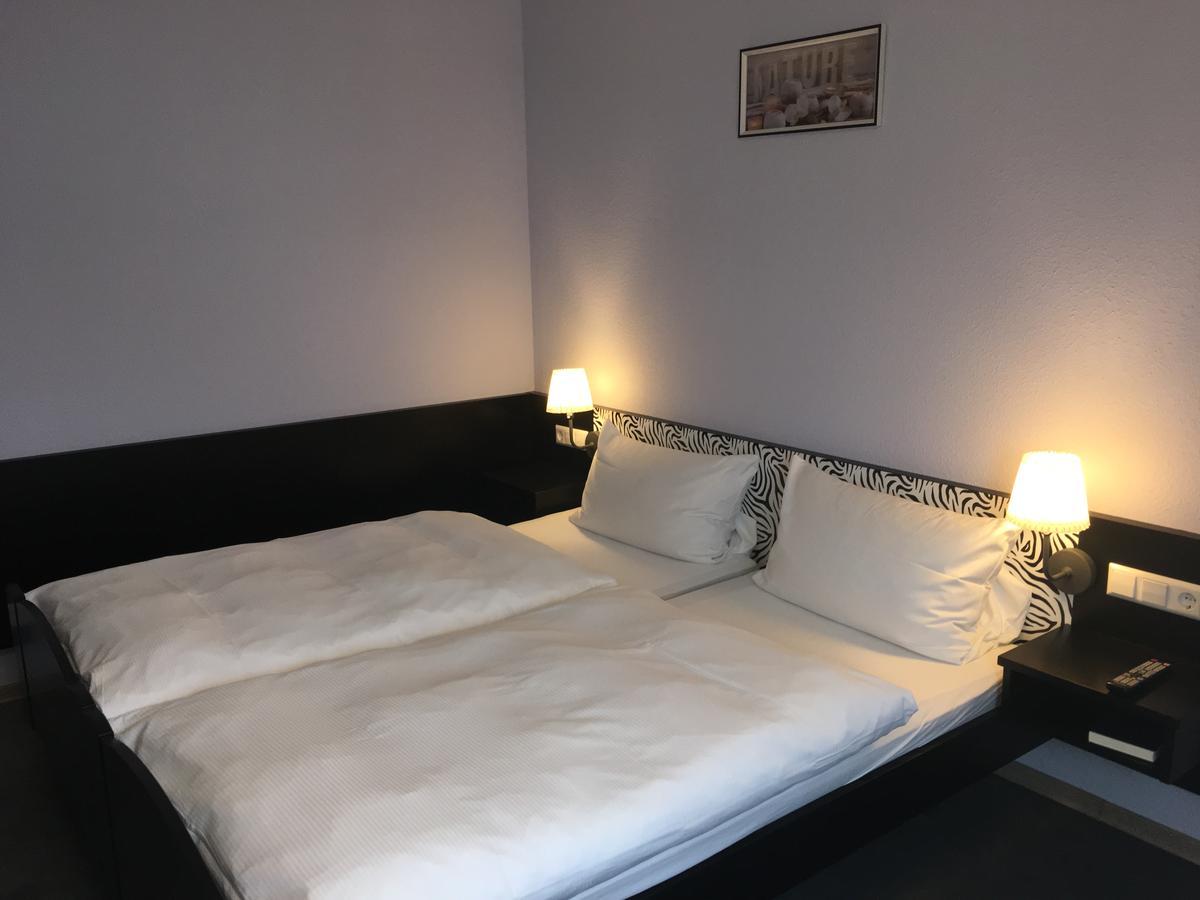 Zip Hotel Lingenfeld Extérieur photo