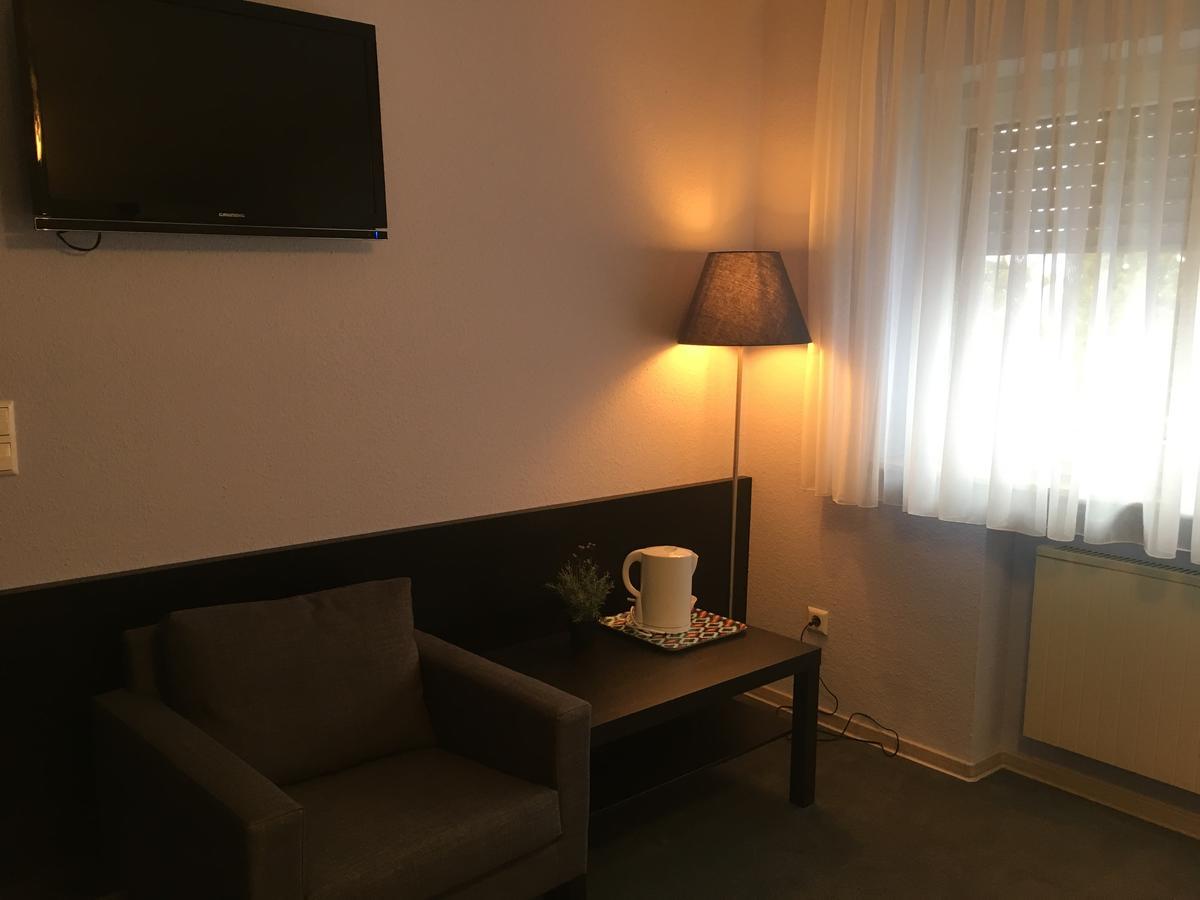 Zip Hotel Lingenfeld Extérieur photo
