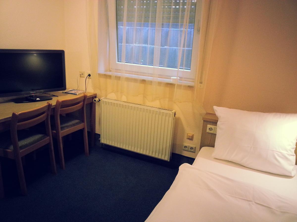 Zip Hotel Lingenfeld Extérieur photo