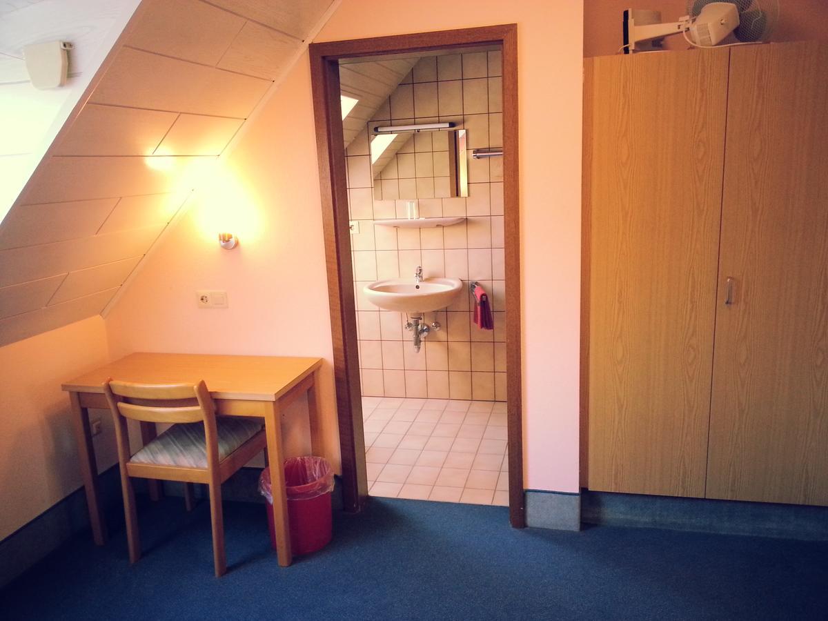 Zip Hotel Lingenfeld Extérieur photo