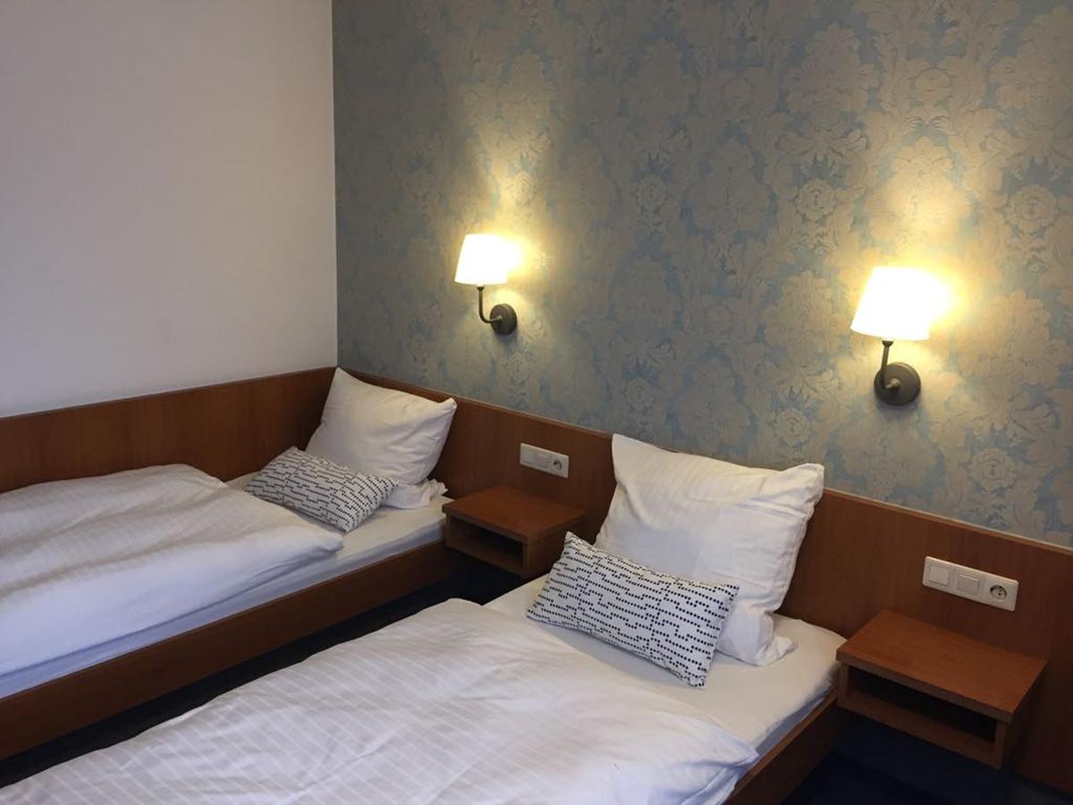 Zip Hotel Lingenfeld Extérieur photo
