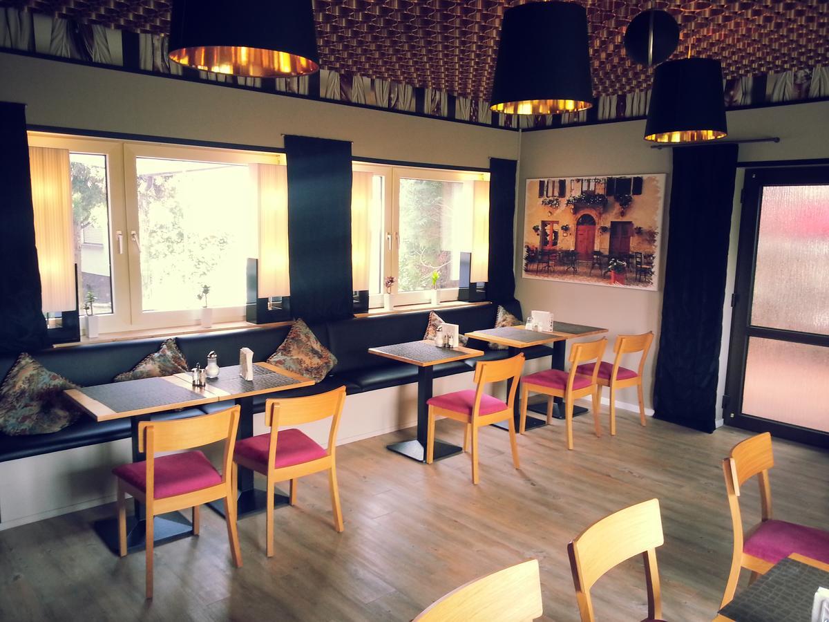 Zip Hotel Lingenfeld Extérieur photo